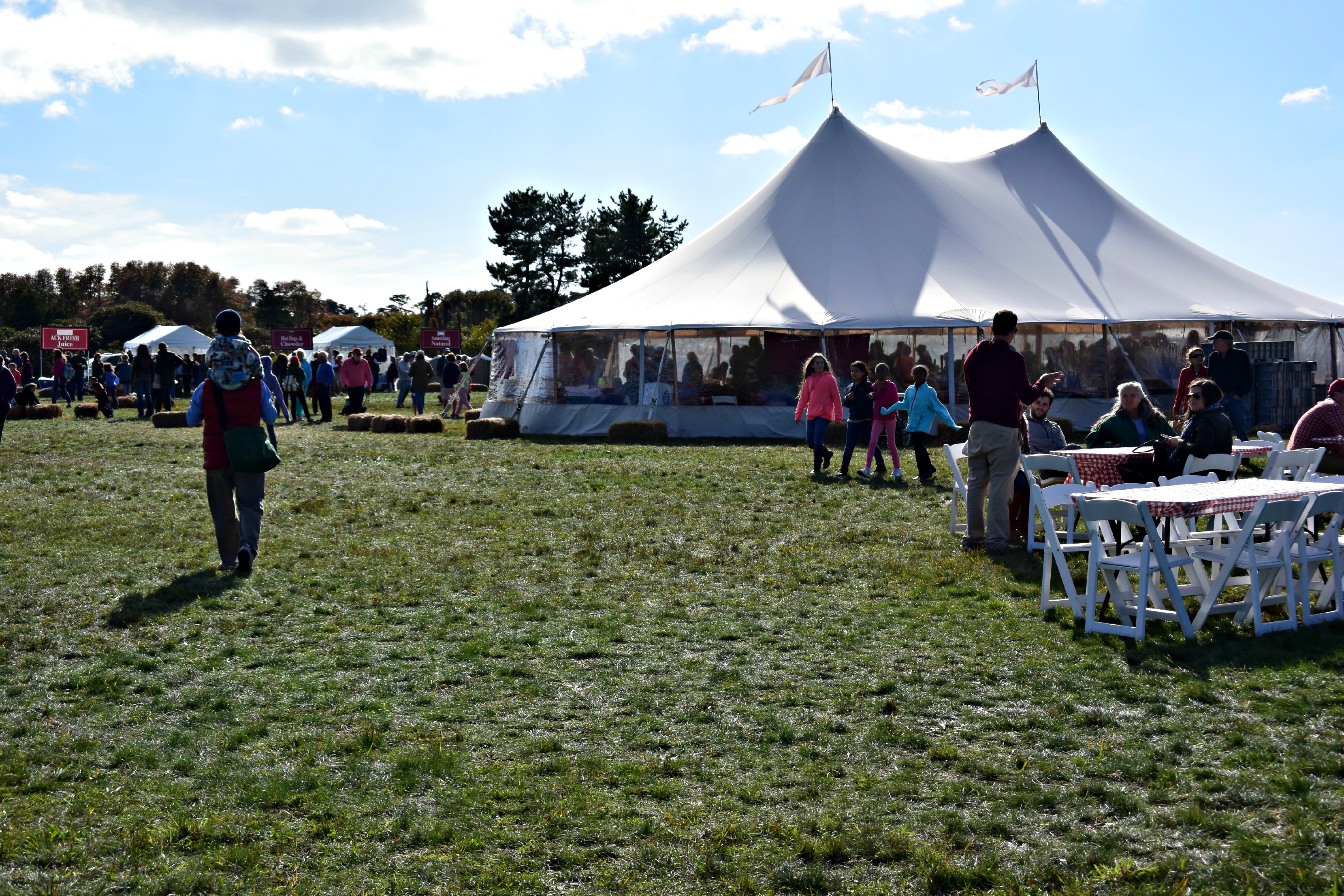 A Berry Festive Weekend on Nantucket